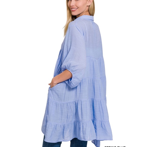 🎉 LAST ONE 🎉 Tiered Back Button Down Tunic - Picture 4 of 5